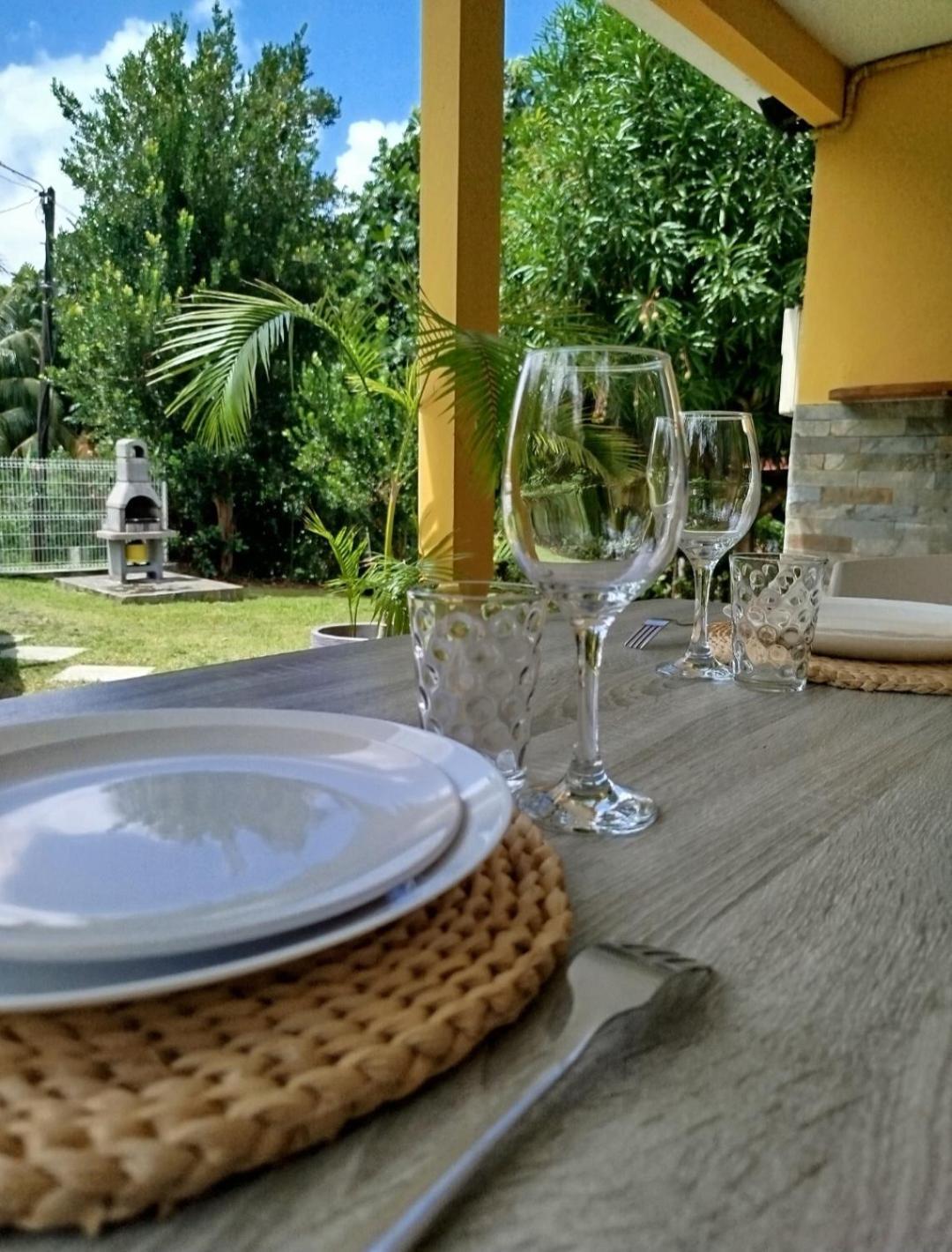 Magnifique Villa Tout Confort Avec Jardin Le Lamentin Exterior photo